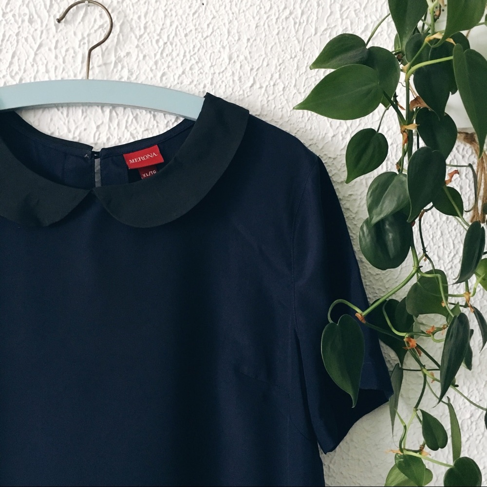 Blouse w/ Peter Pan Collar